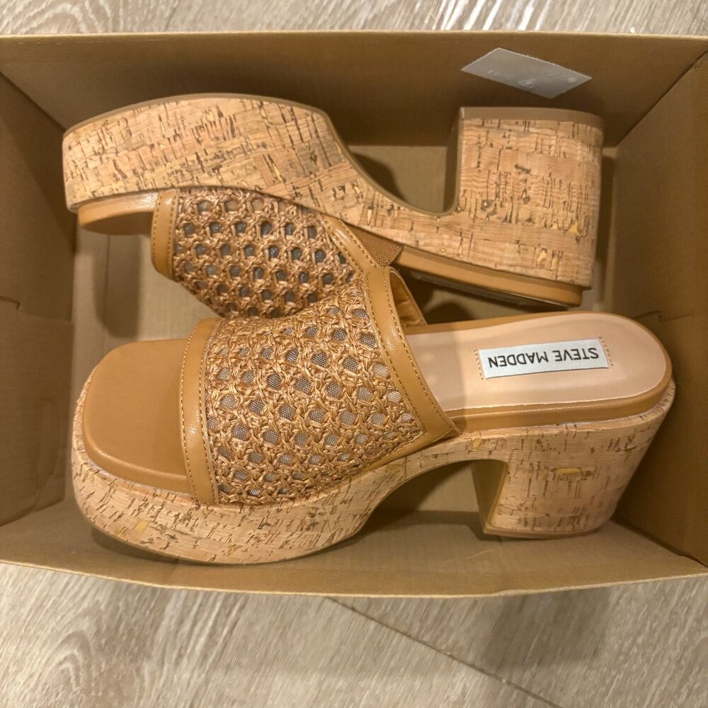 Steve Madden Corah Latticed Platform Sandal